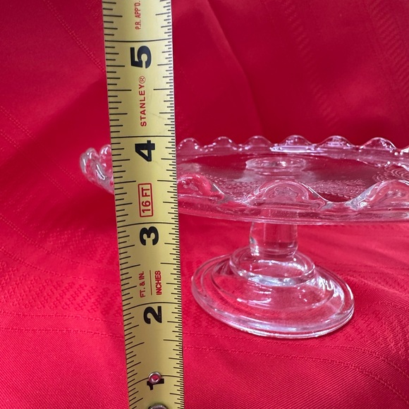 Vintage Crystal Cake Pedestal with Wheat design. - Picture 5 of 7